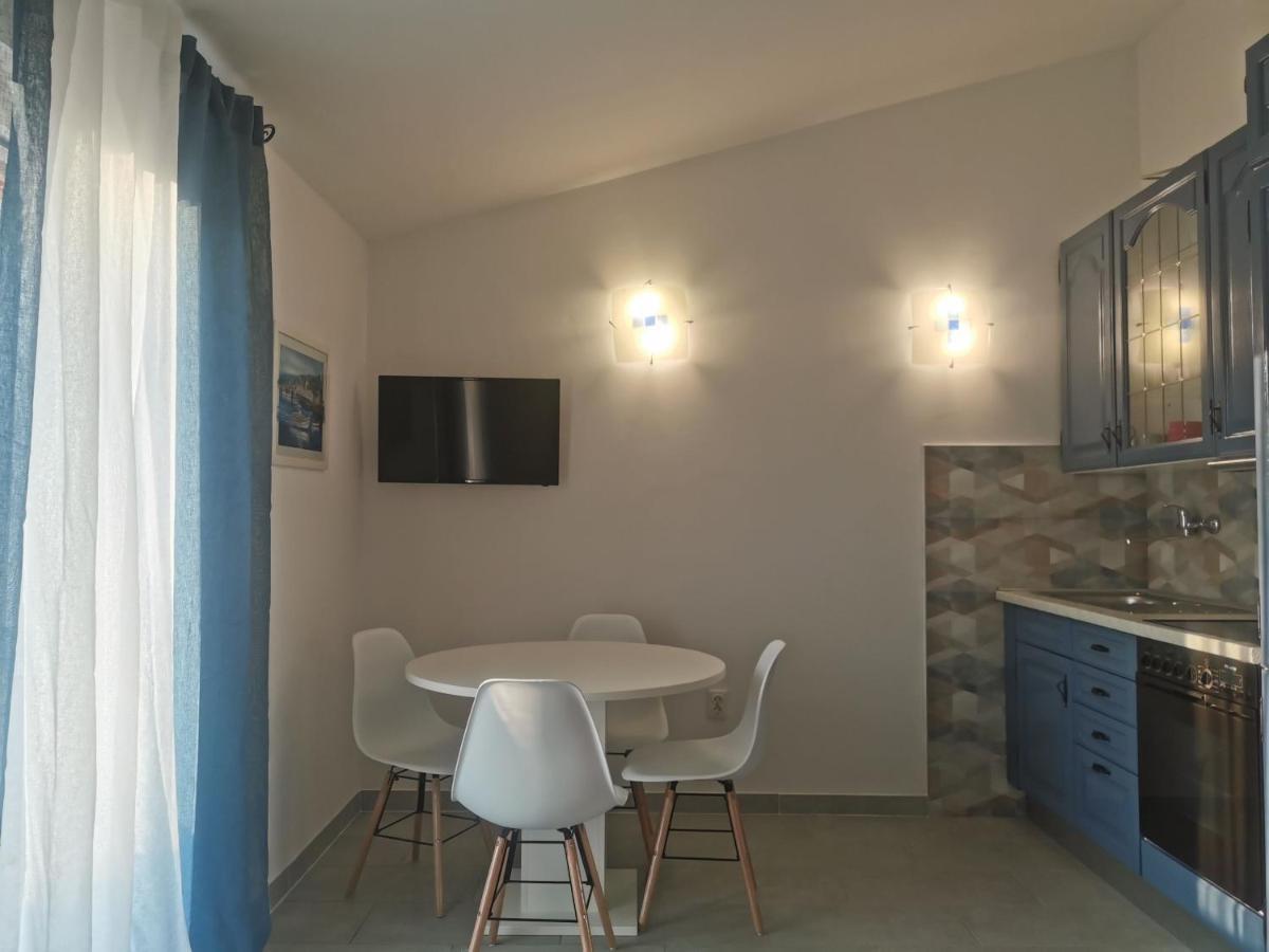 Apartmani Viktorija Fažana Kültér fotó