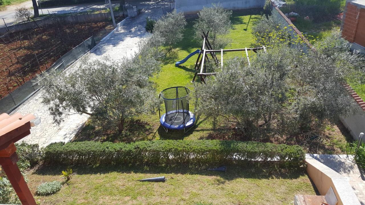 Apartmani Viktorija Fažana Kültér fotó