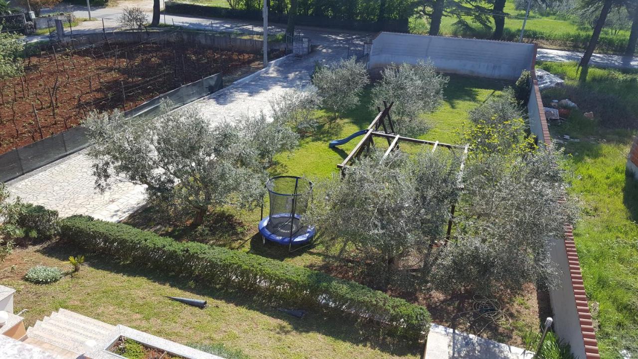 Apartmani Viktorija Fažana Kültér fotó