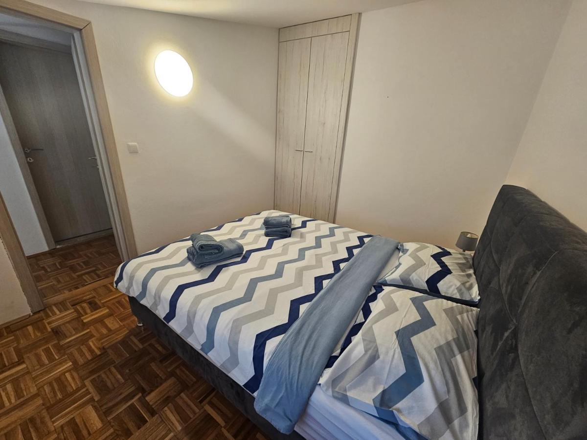 Apartmani Viktorija Fažana Kültér fotó