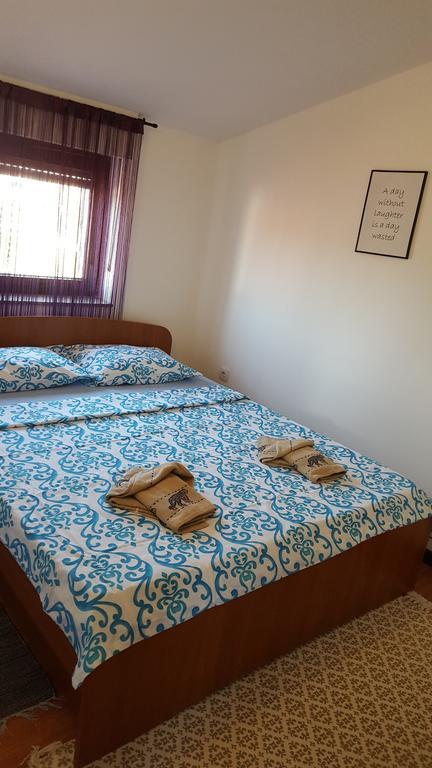 Apartmani Viktorija Fažana Kültér fotó