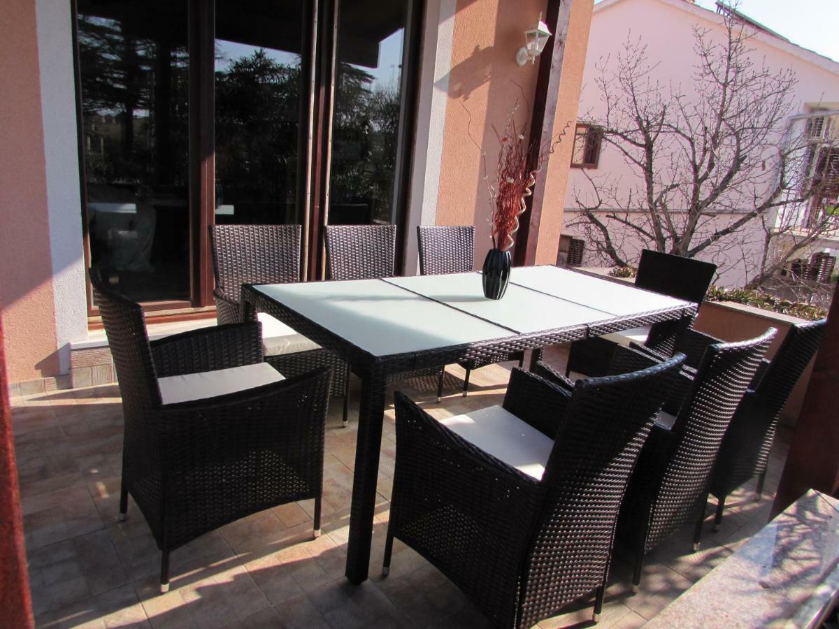 Apartmani Viktorija Fažana Kültér fotó