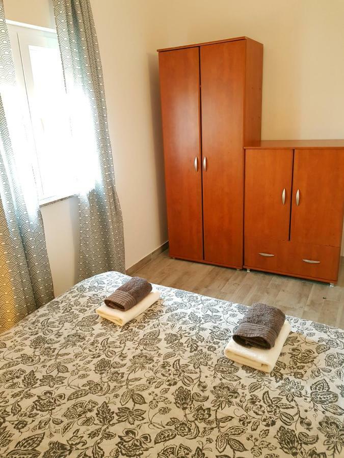 Apartmani Viktorija Fažana Kültér fotó